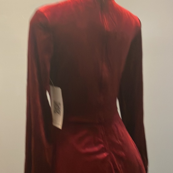 Emerald Sundae Juniors' Women's Red Velvet Sequin - Picture 5 of 5